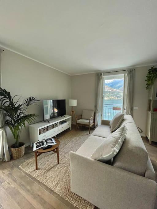 Il Noce Lake View Apartment 勒泽诺 外观 照片